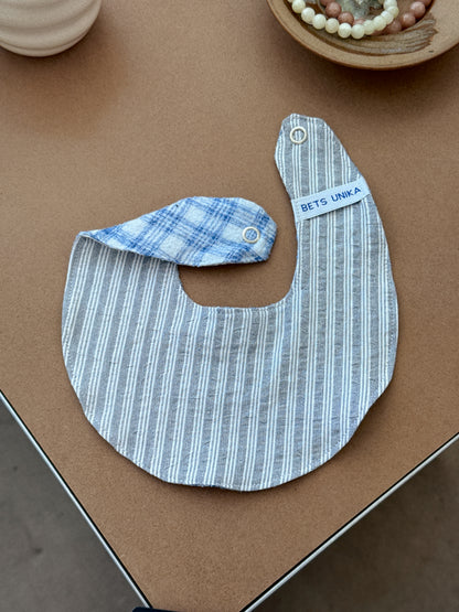 Bib / drool bib