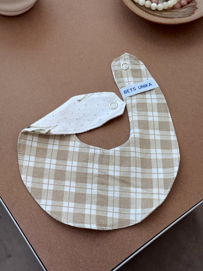 Bib / drool bib