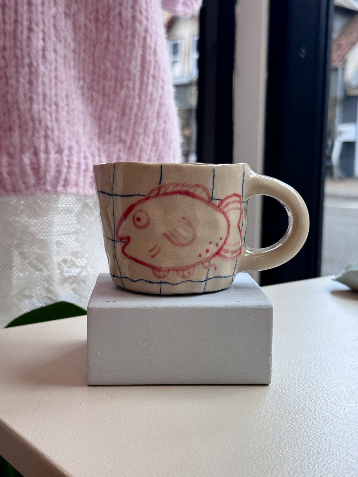 Cup with fish | With handle