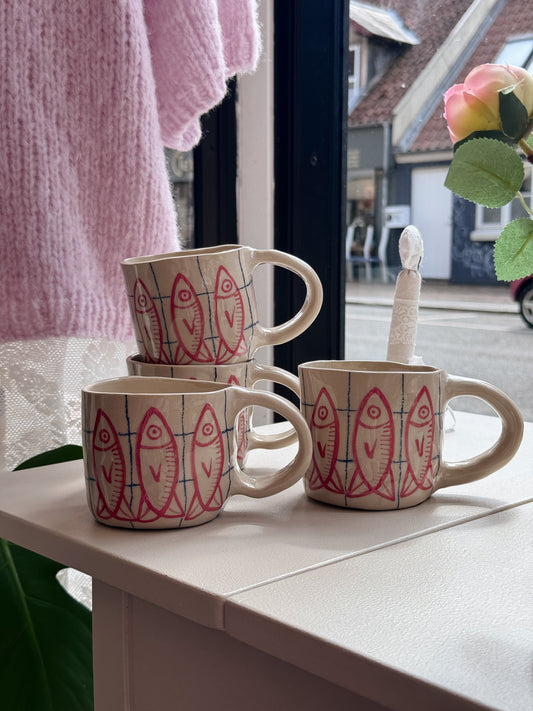 Cup with fish | With handle