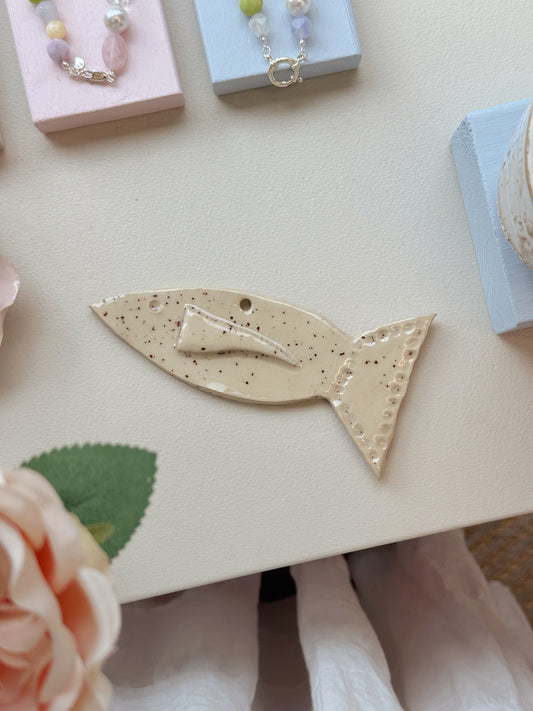 Relief | Vægophæng