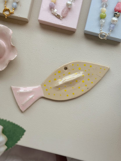 Relief | Vægophæng