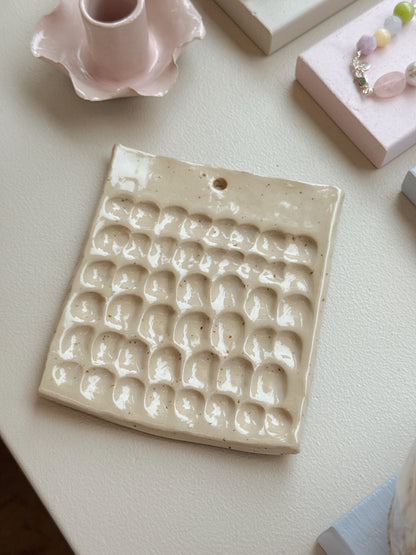 Relief | Vægophæng