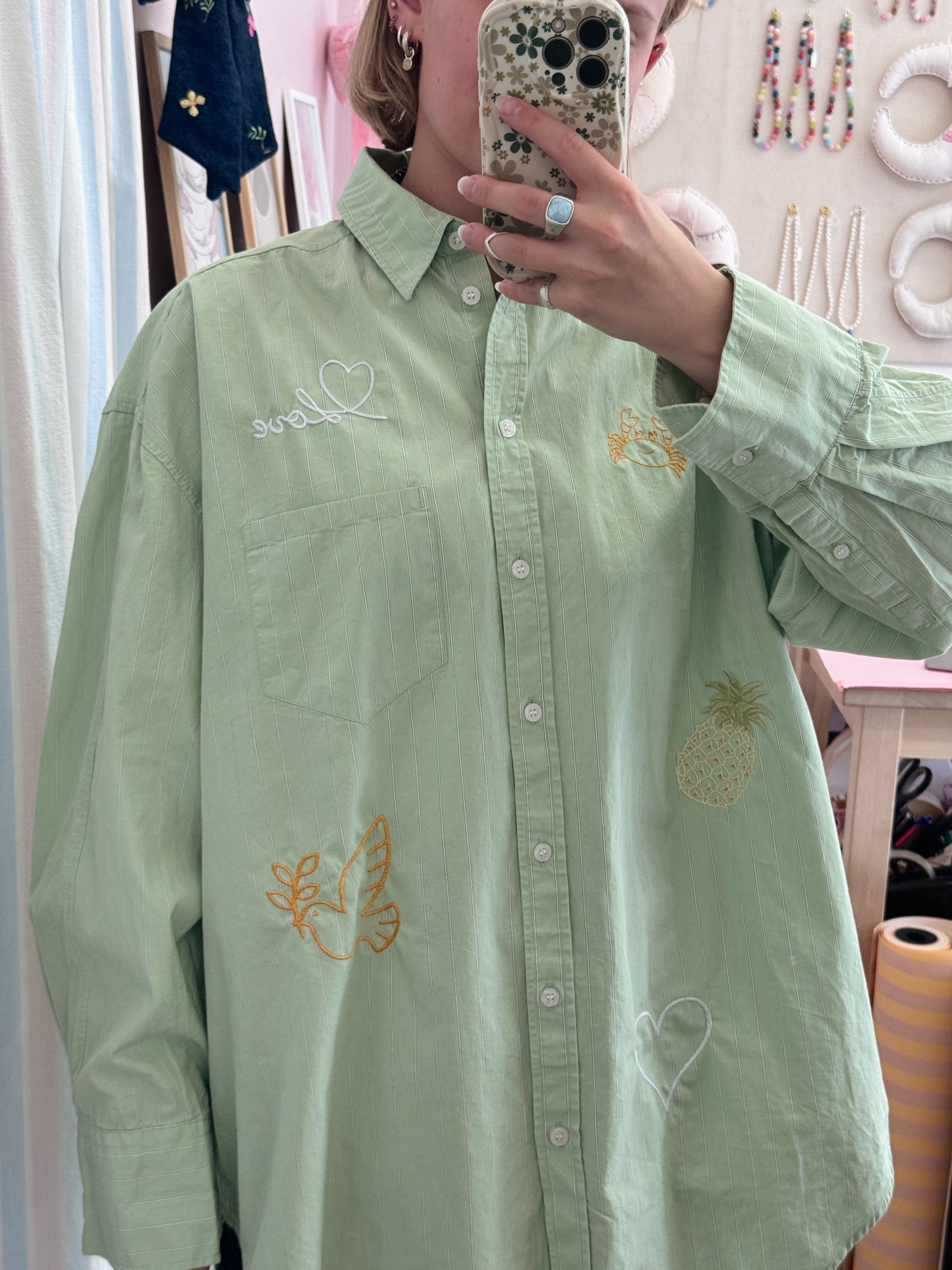 Skjorte m. broderi | Medium